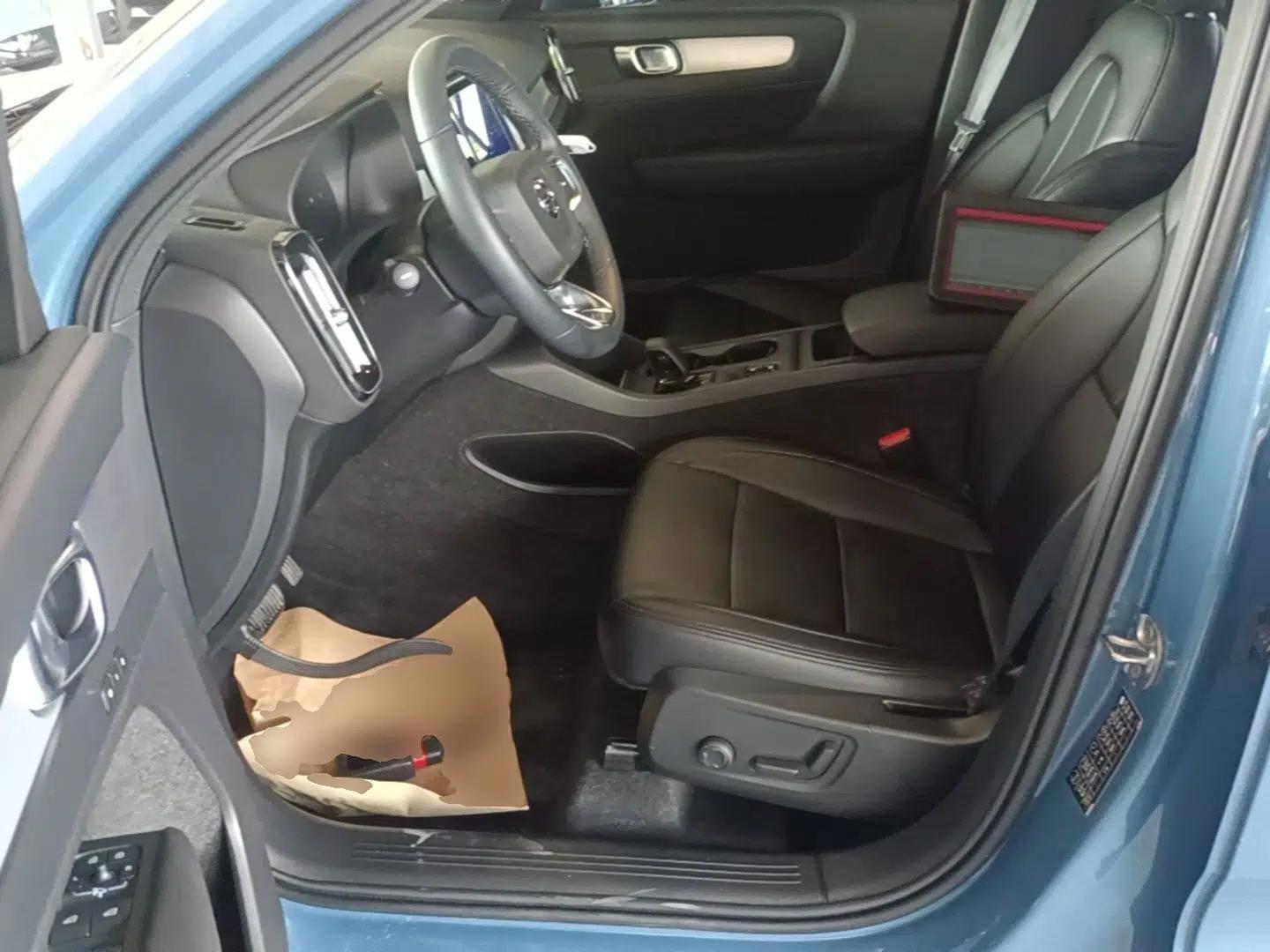 Volvo XC40 2023 B3 Smart & Stylish Edition — миниатюра 22
