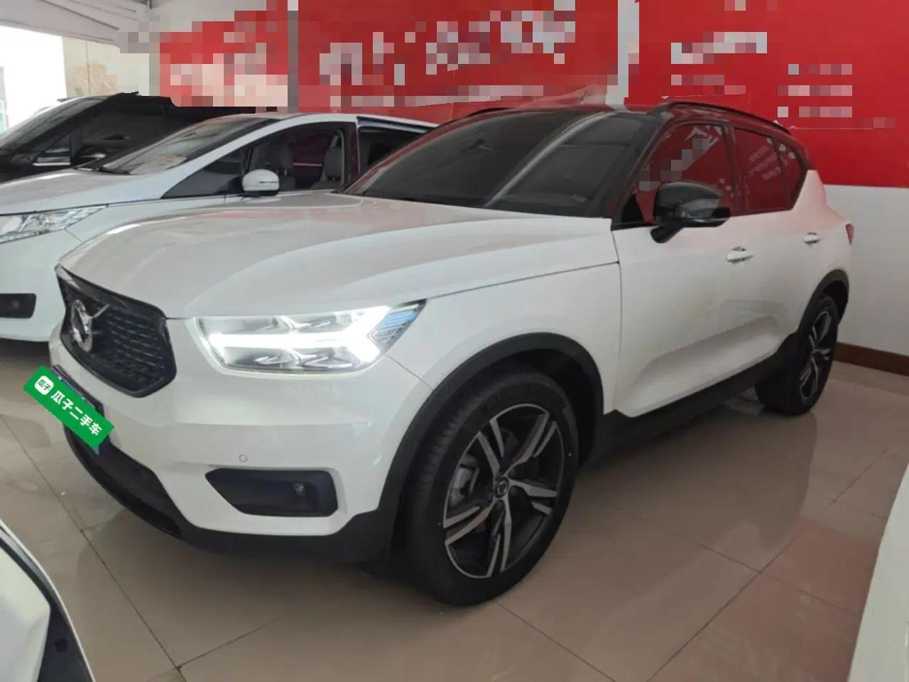 Volvo XC40 2020 T4 4x4 Smart Luxury Sport Edition — миниатюра 1