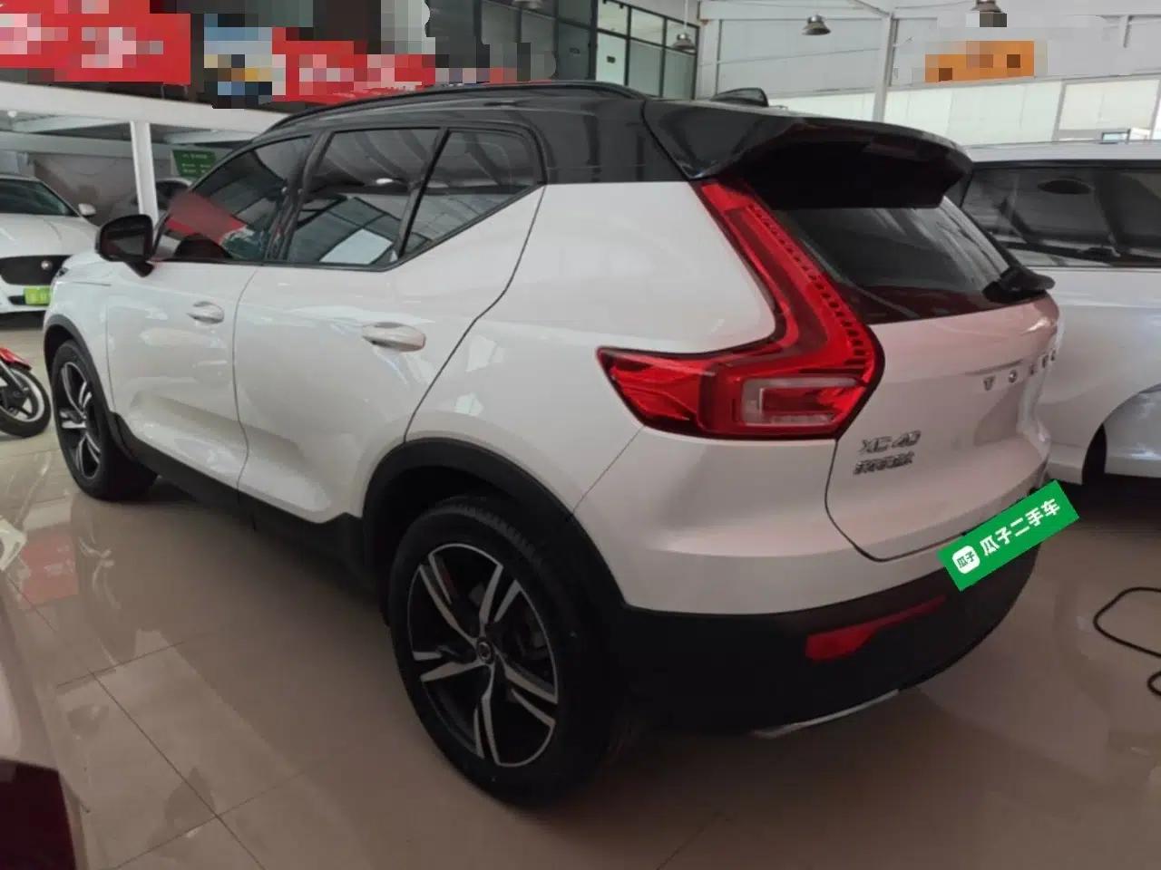 Volvo XC40 2020 T4 4x4 Smart Luxury Sport Edition — миниатюра 4