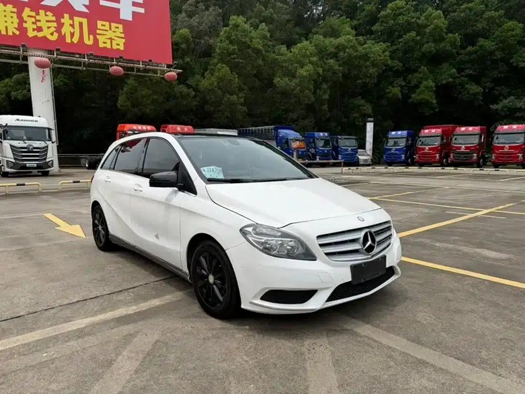 2012 Mercedes-Benz B-Class B 180 — миниатюра 3