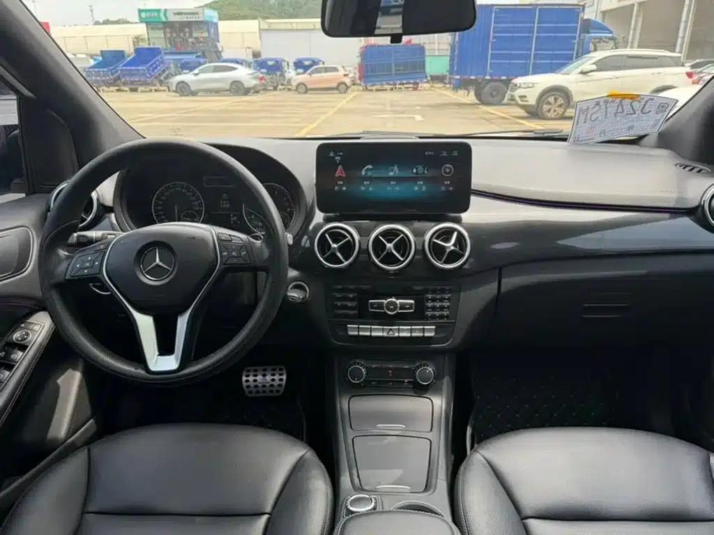 2012 Mercedes-Benz B-Class B 180 — миниатюра 5