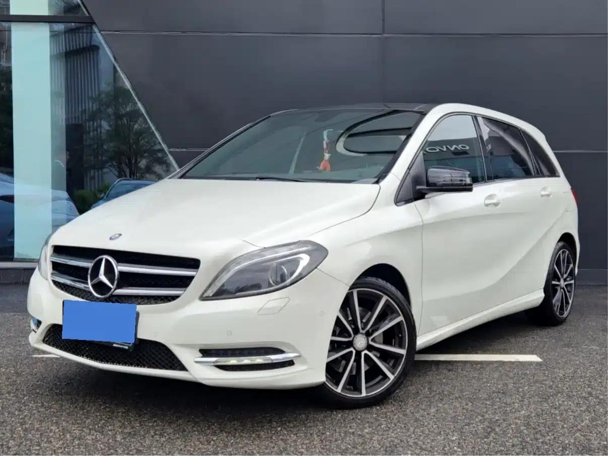 2013 Mercedes-Benz B-Class B 260 — миниатюра 1