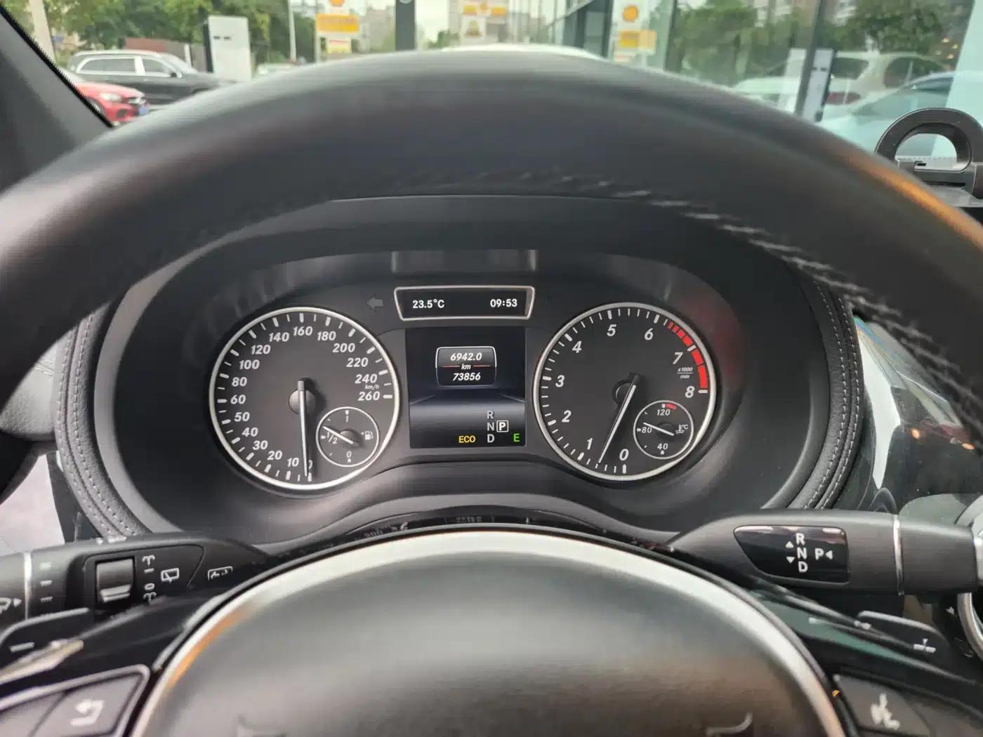 2013 Mercedes-Benz B-Class B 260 — миниатюра 11