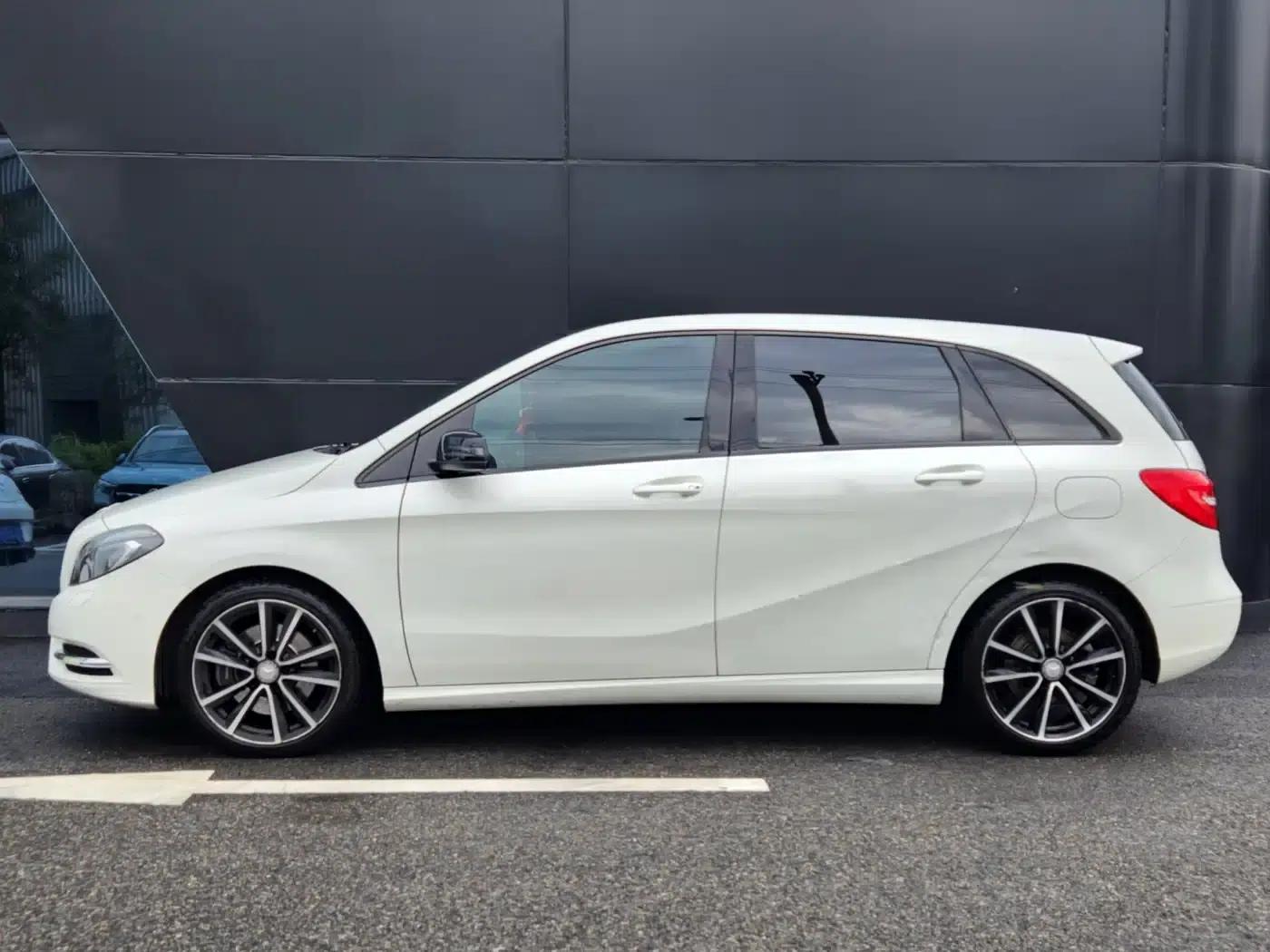 2013 Mercedes-Benz B-Class B 260 — миниатюра 5