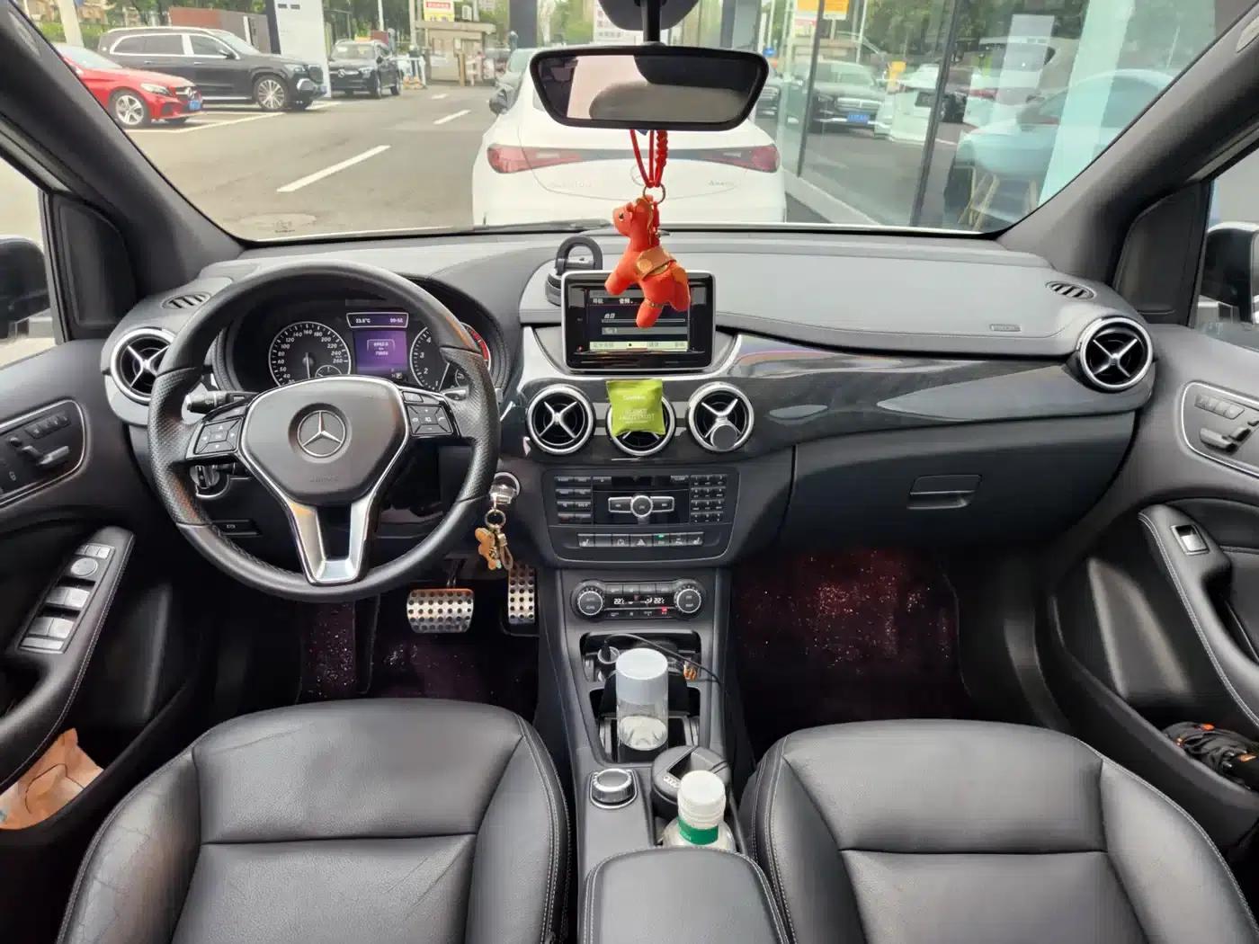 2013 Mercedes-Benz B-Class B 260 — миниатюра 7