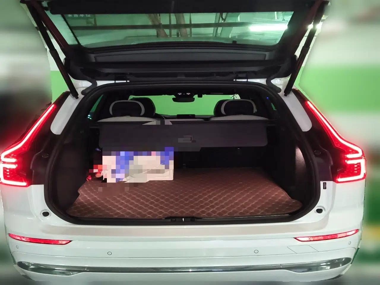Volvo XC60 New Energy 2026 Model Plug-in Hybrid Long-Range Four-Wheel Drive Zhiyuan Luxury Edition — миниатюра 19