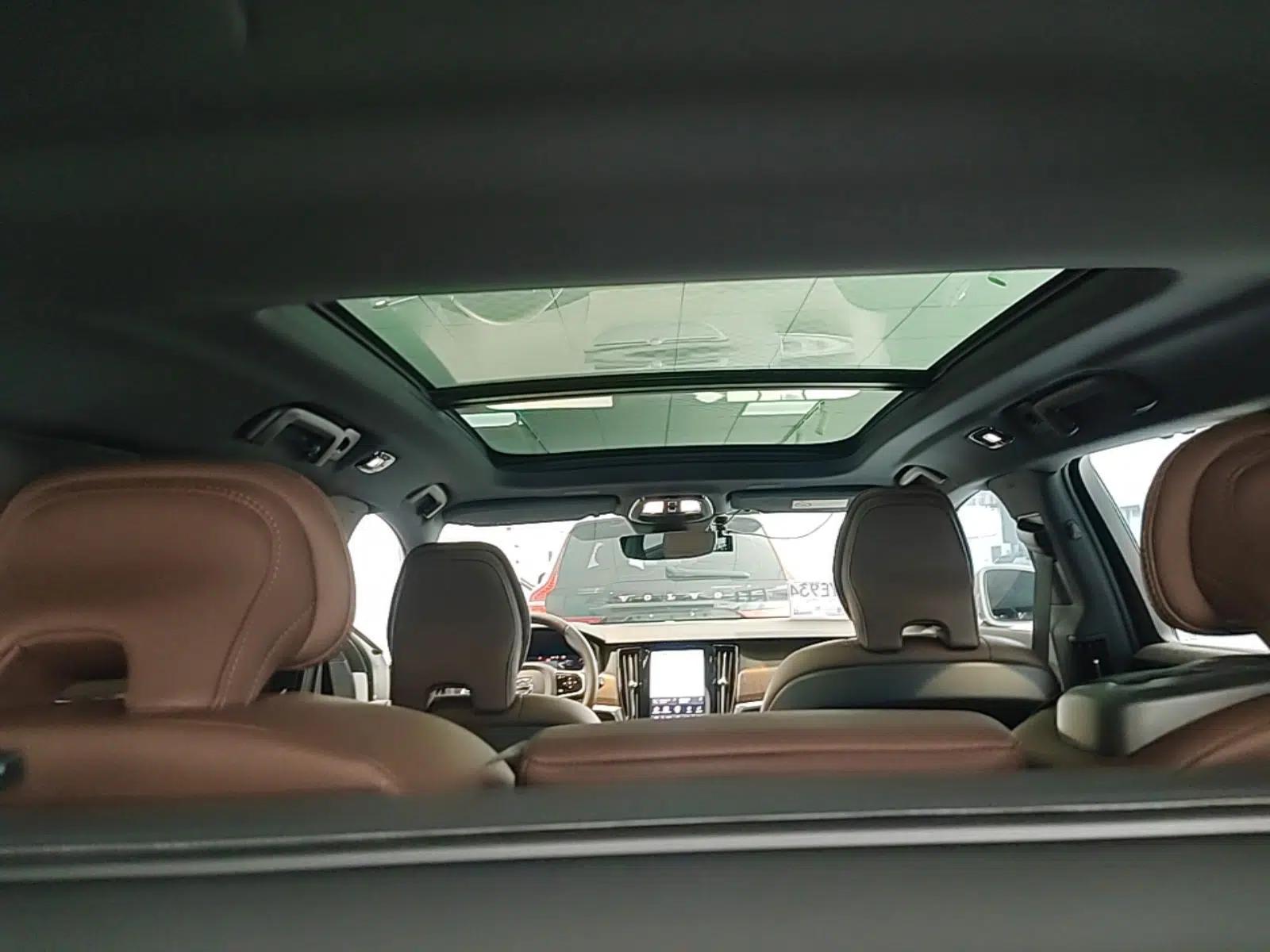 Volvo V90 2022 Cross Country B5 AWD Smart Range Edition — миниатюра 21