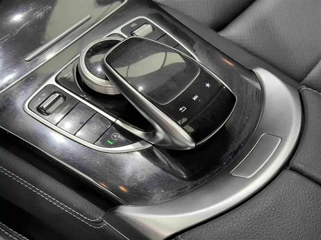 Mercedes-Benz GLC Coupe 2019 GLC 200 4MATIC Coupe SUV — миниатюра 11