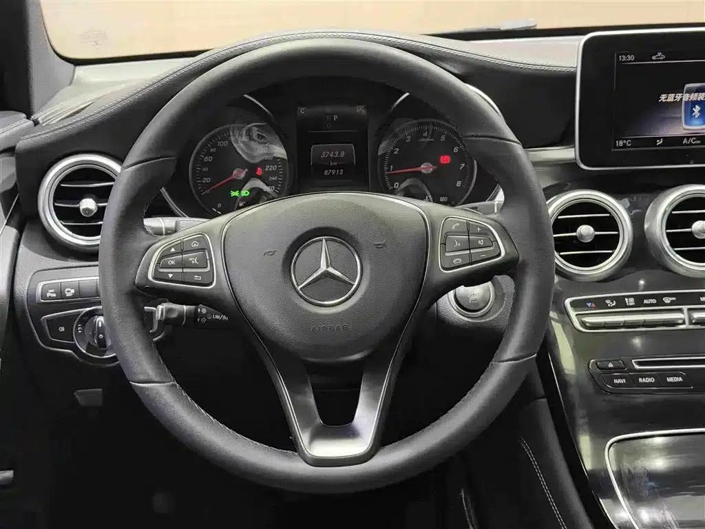 Mercedes-Benz GLC Coupe 2019 GLC 200 4MATIC Coupe SUV — миниатюра 17