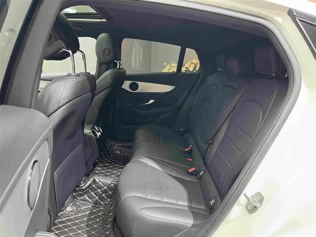 Mercedes-Benz GLC Coupe 2019 GLC 200 4MATIC Coupe SUV — миниатюра 7