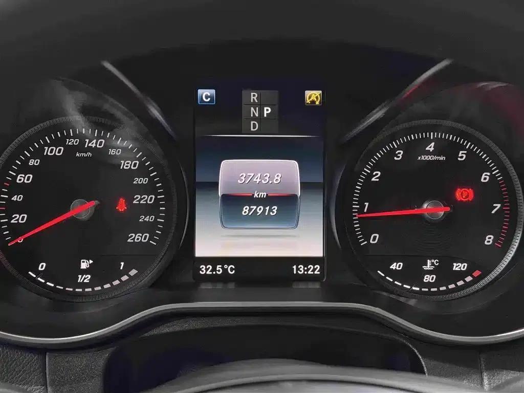 Mercedes-Benz GLC Coupe 2019 GLC 200 4MATIC Coupe SUV — миниатюра 9