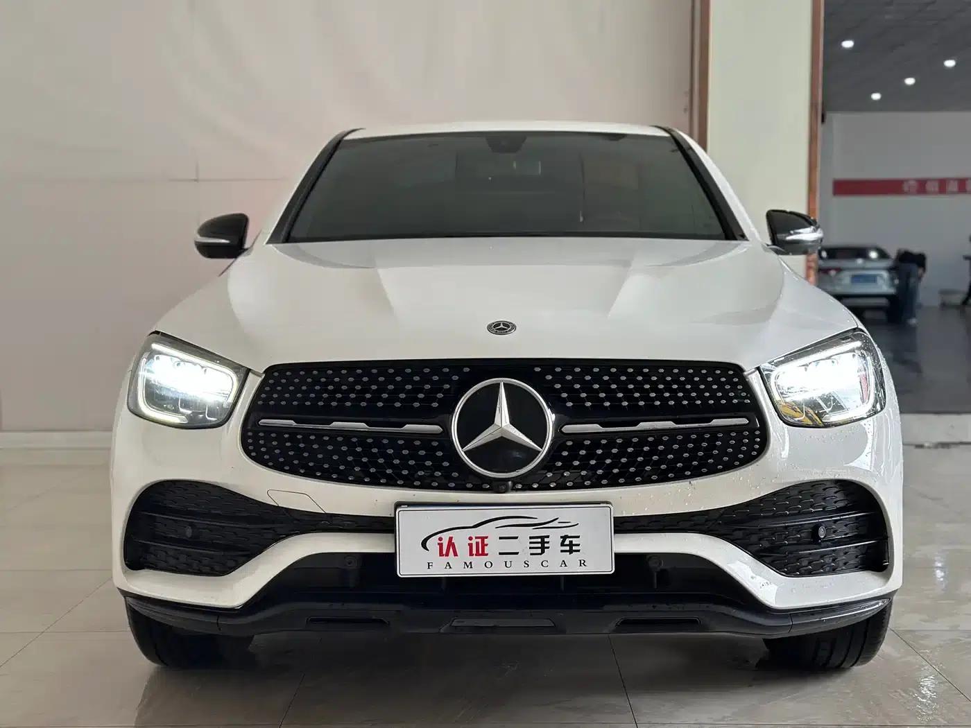 Mercedes-Benz GLC Coupe 2020 GLC 260 4MATIC Coupe SUV — миниатюра 2