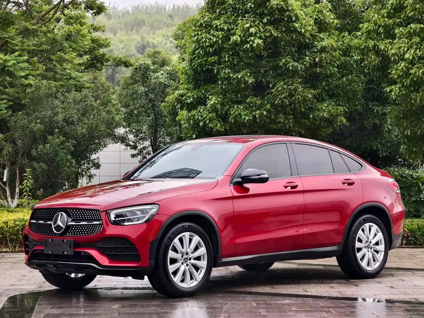Mercedes-Benz GLC Coupe 2021 GLC 260 4MATIC Coupe SUV — миниатюра 1