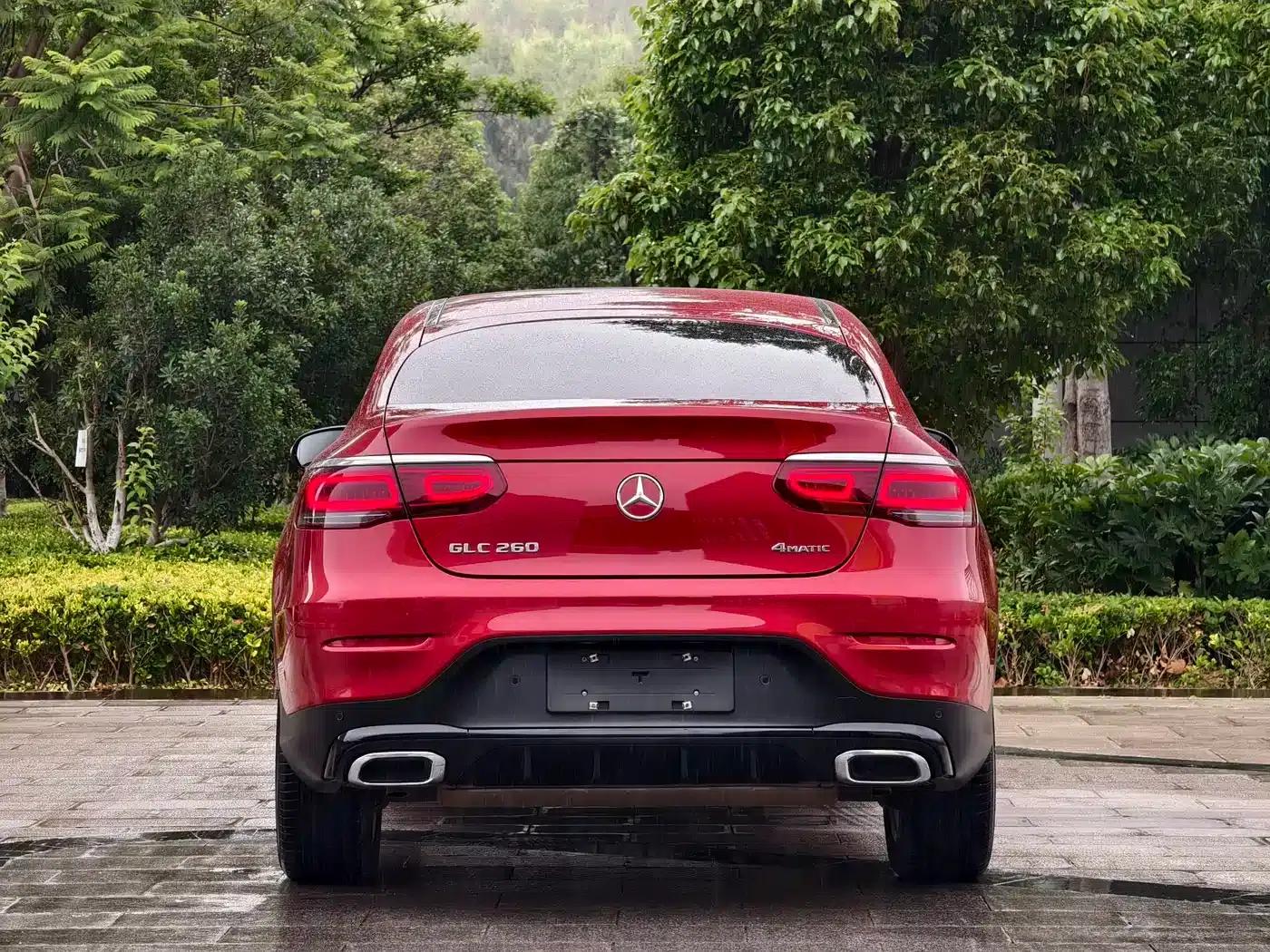 Mercedes-Benz GLC Coupe 2021 GLC 260 4MATIC Coupe SUV — миниатюра 5