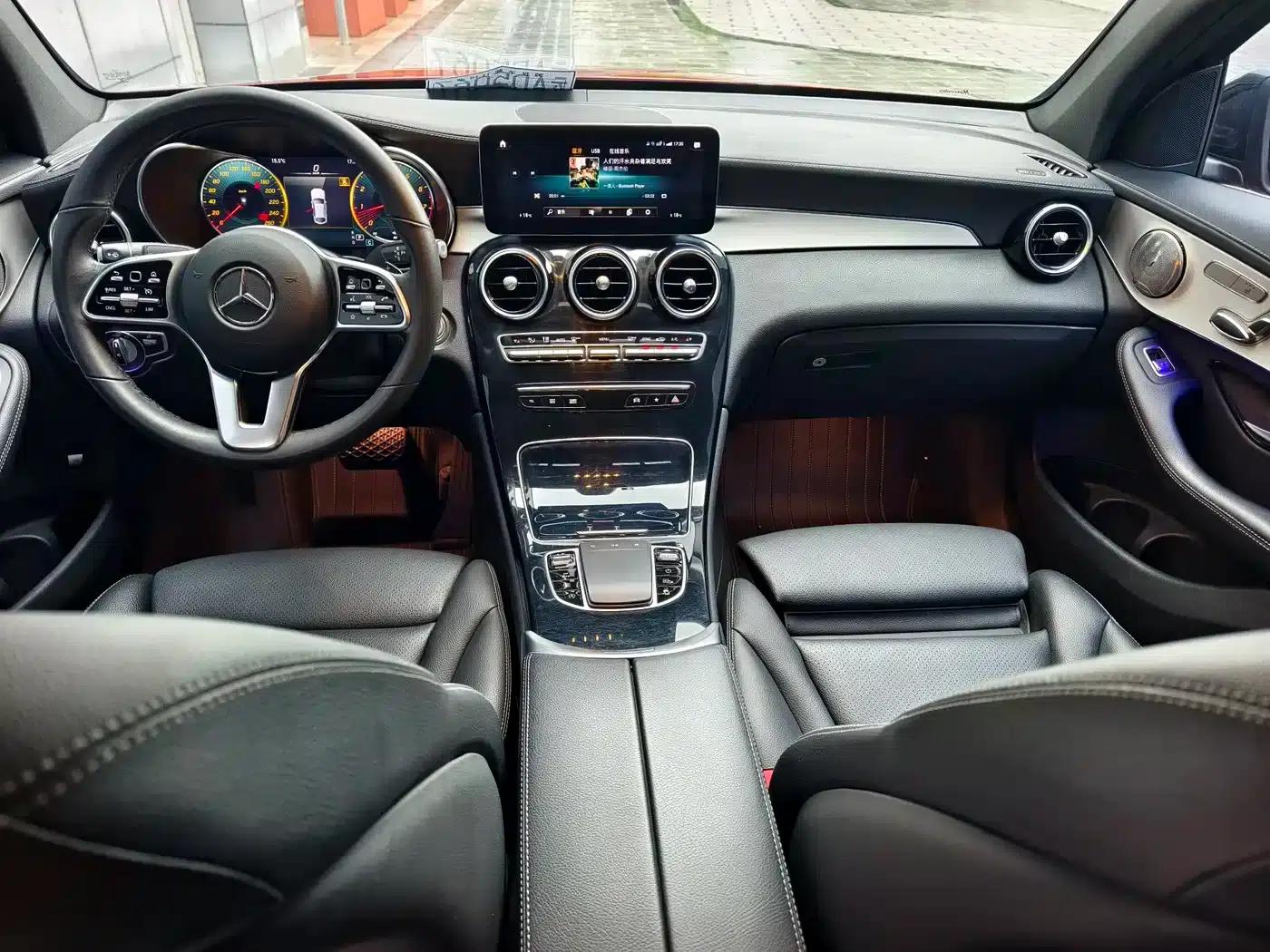 Mercedes-Benz GLC Coupe 2021 GLC 260 4MATIC Coupe SUV — миниатюра 10