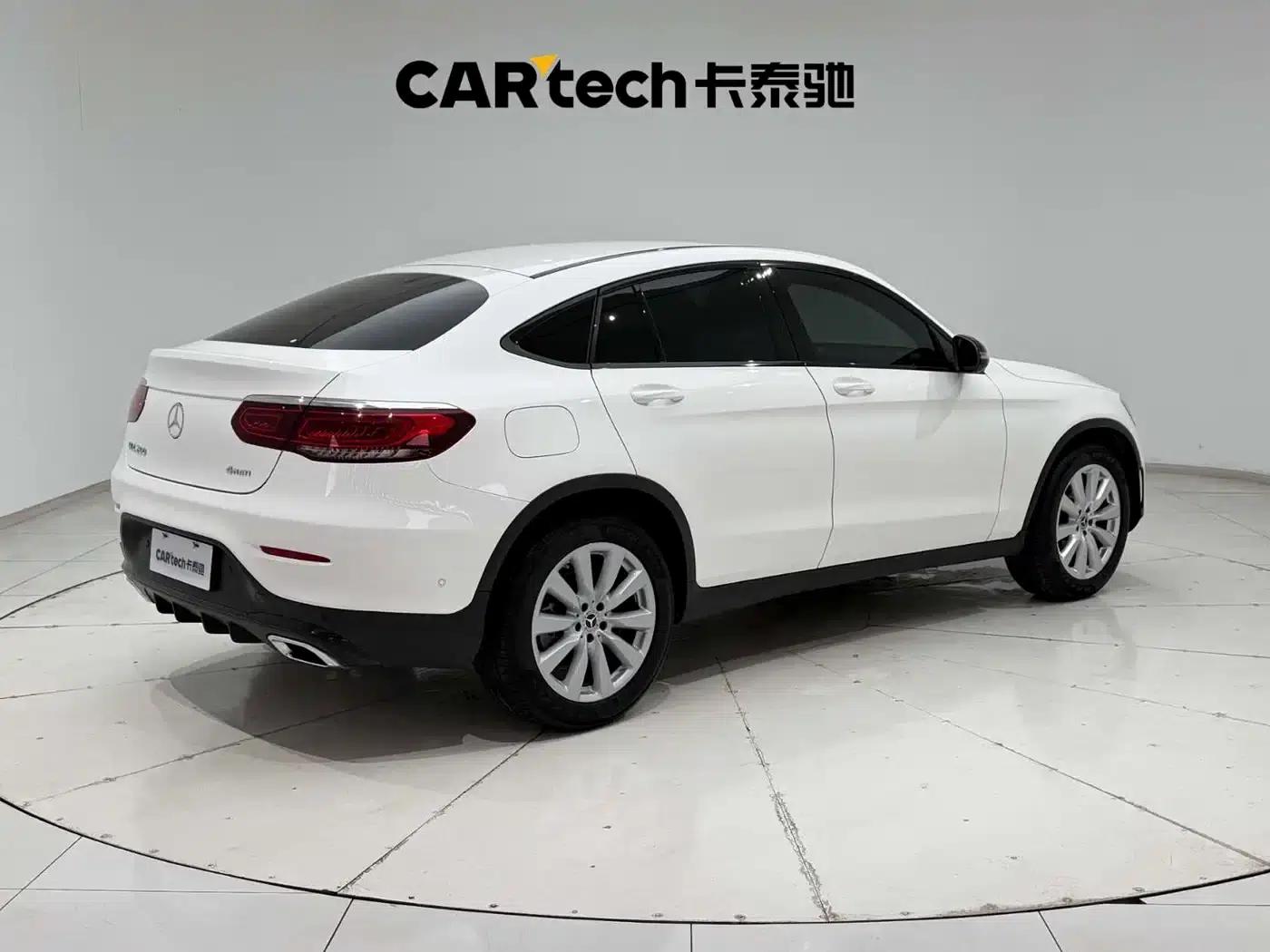 Mercedes-Benz GLC Coupe 2021 GLC 260 4MATIC Coupe SUV — миниатюра 11