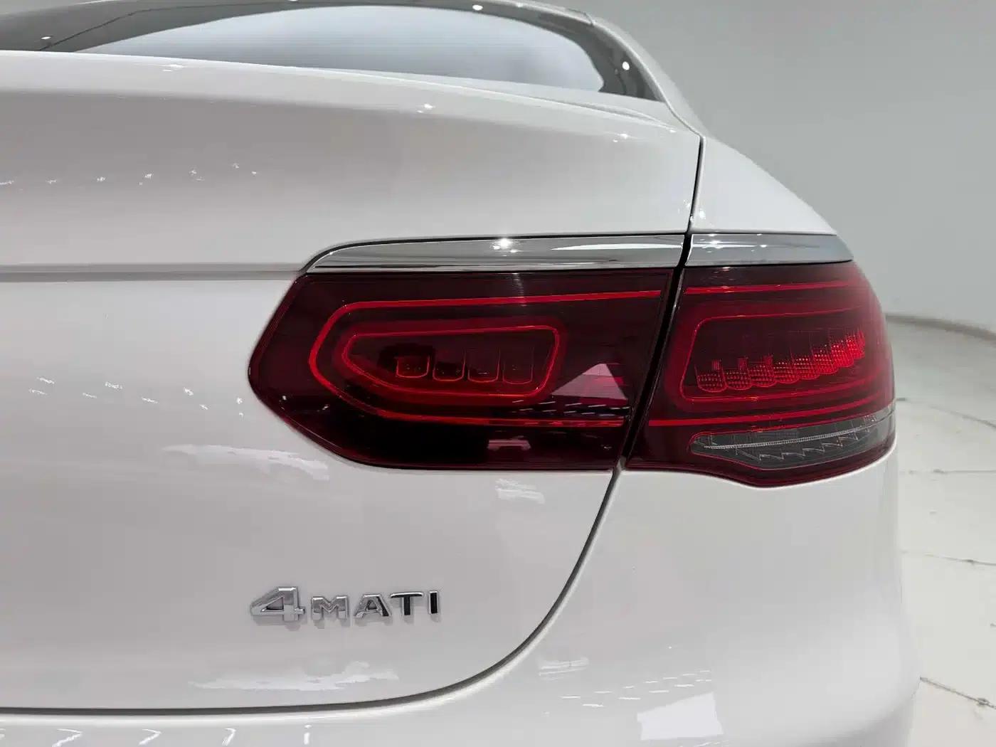 Mercedes-Benz GLC Coupe 2021 GLC 260 4MATIC Coupe SUV — миниатюра 10