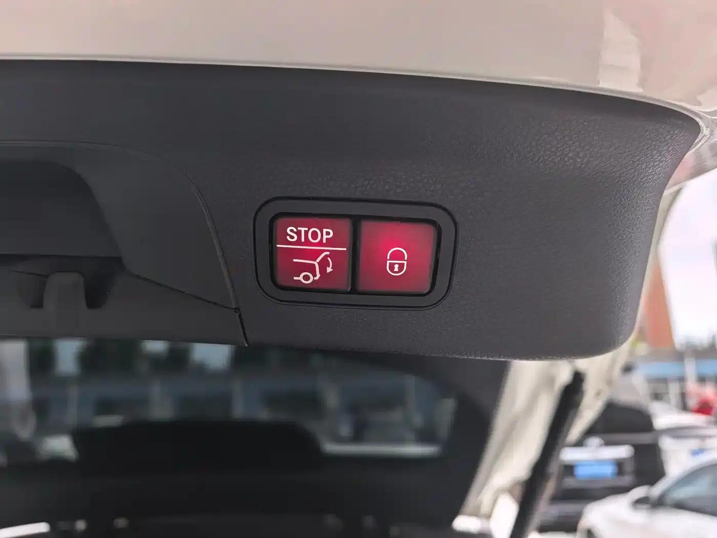 2021 Mercedes-Benz GLC Coupe, GLC 300 4MATIC Coupe SUV — миниатюра 13