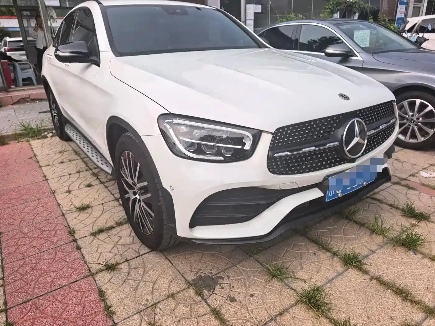 2021 Mercedes-Benz GLC Coupe, GLC 300 4MATIC Coupe SUV — миниатюра 3