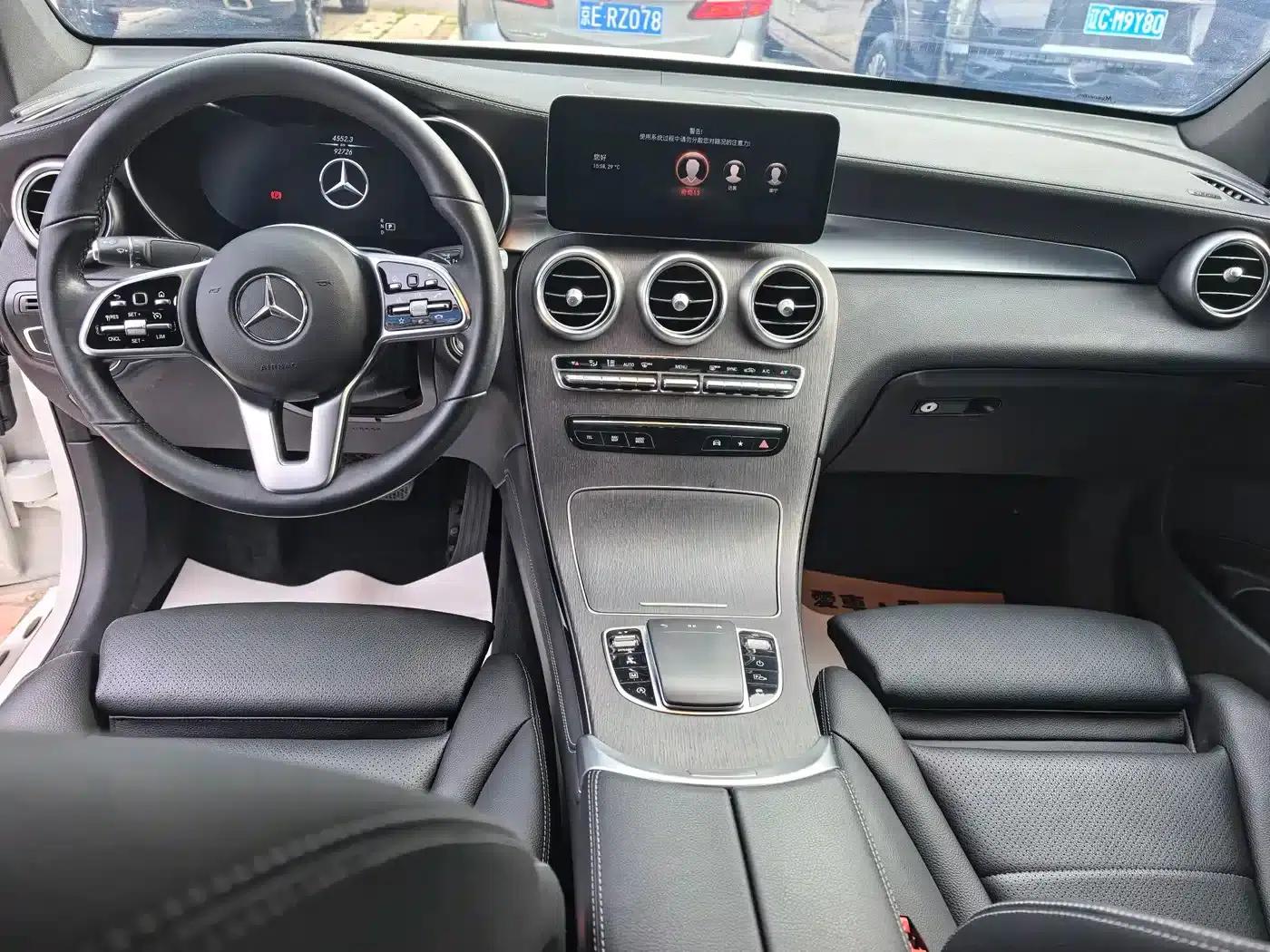 2021 Mercedes-Benz GLC Coupe, GLC 300 4MATIC Coupe SUV — миниатюра 6