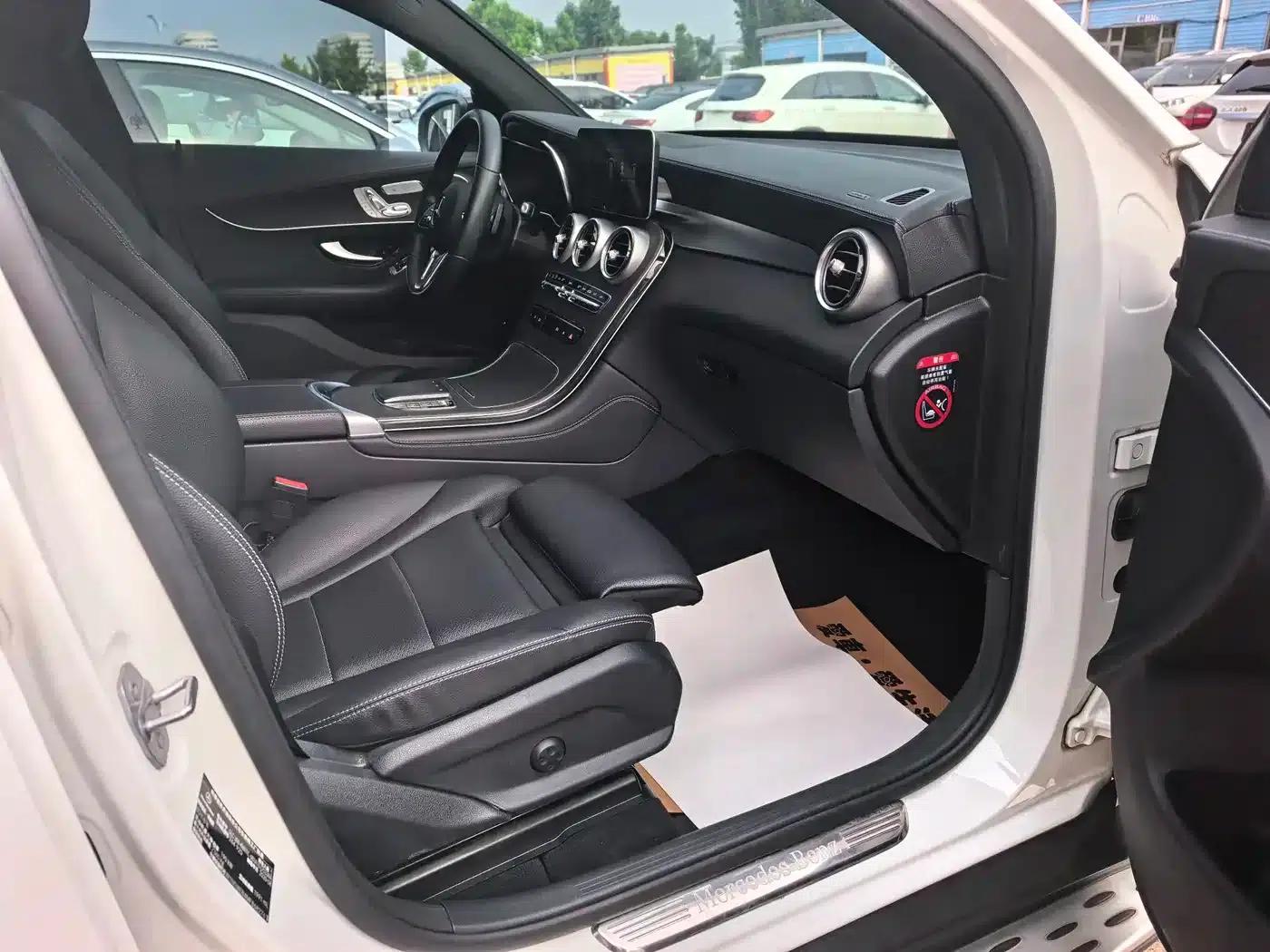 2021 Mercedes-Benz GLC Coupe, GLC 300 4MATIC Coupe SUV — миниатюра 10