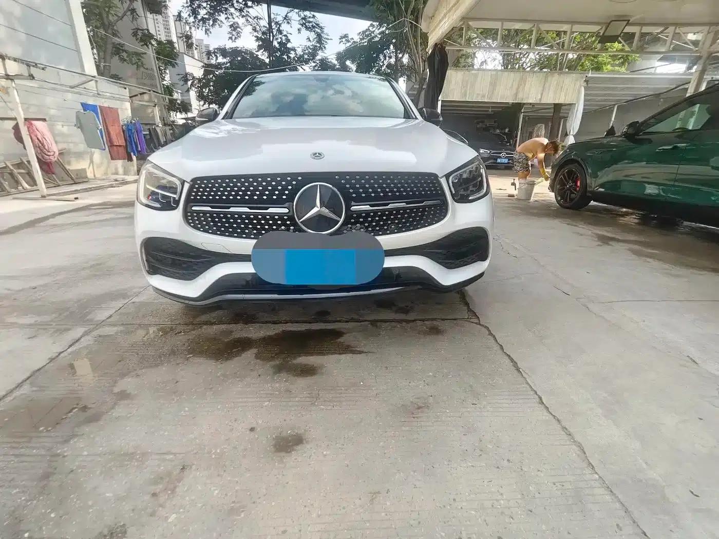Mercedes-Benz GLC Coupe 2020 GLC 260 4MATIC Coupe SUV — миниатюра 2