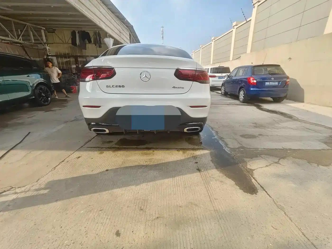 Mercedes-Benz GLC Coupe 2020 GLC 260 4MATIC Coupe SUV — миниатюра 17