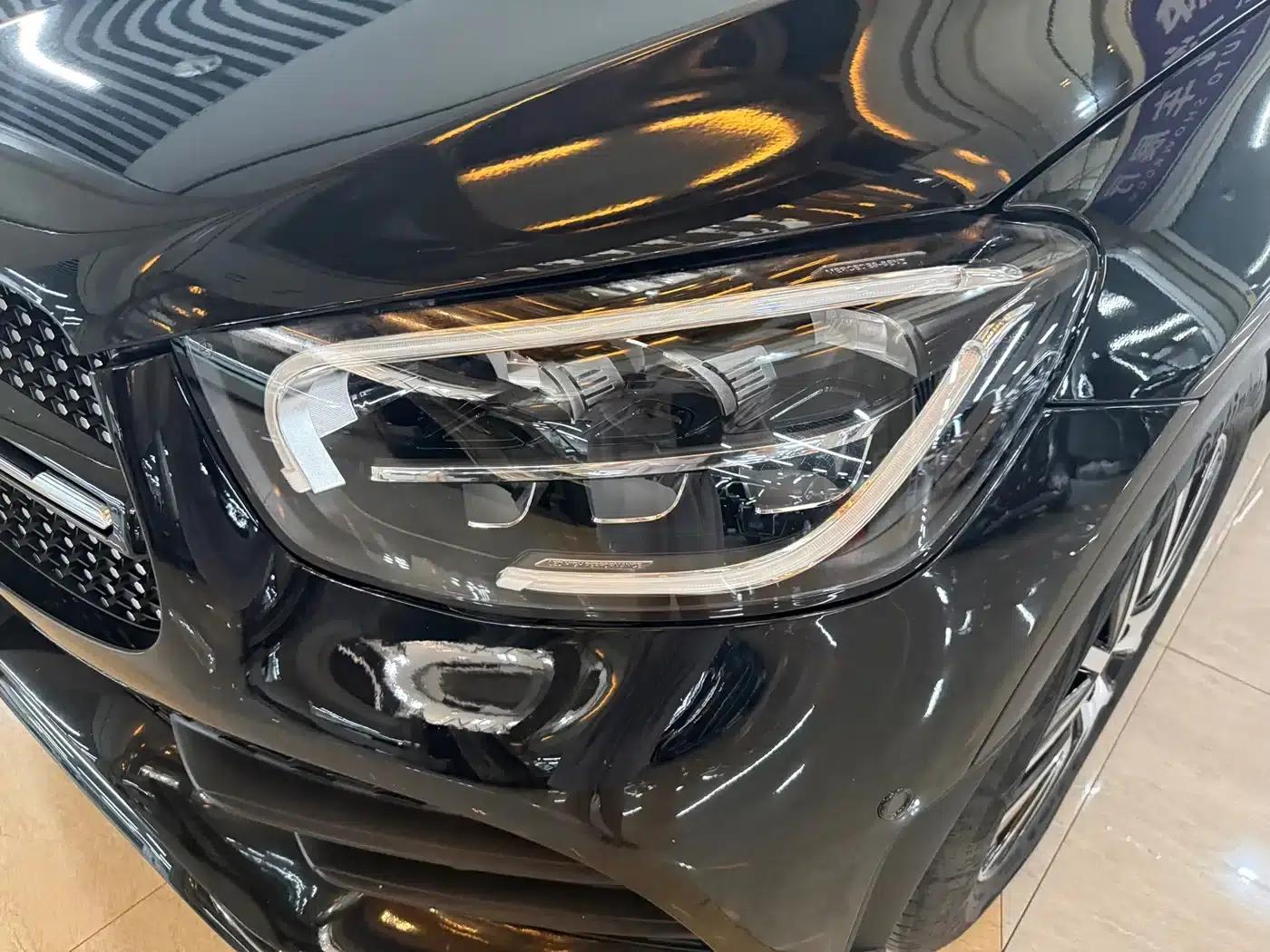 2023 Mercedes-Benz GLC Coupe, GLC 260 4MATIC Coupe SUV — миниатюра 3