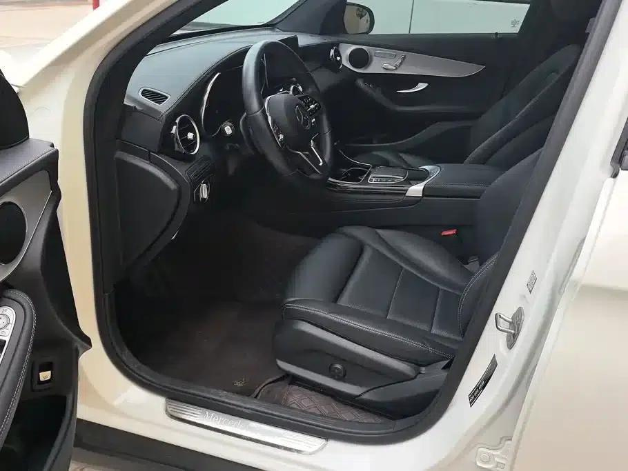 Mercedes-Benz GLC Coupe 2021 GLC 260 4MATIC Coupe SUV — миниатюра 9