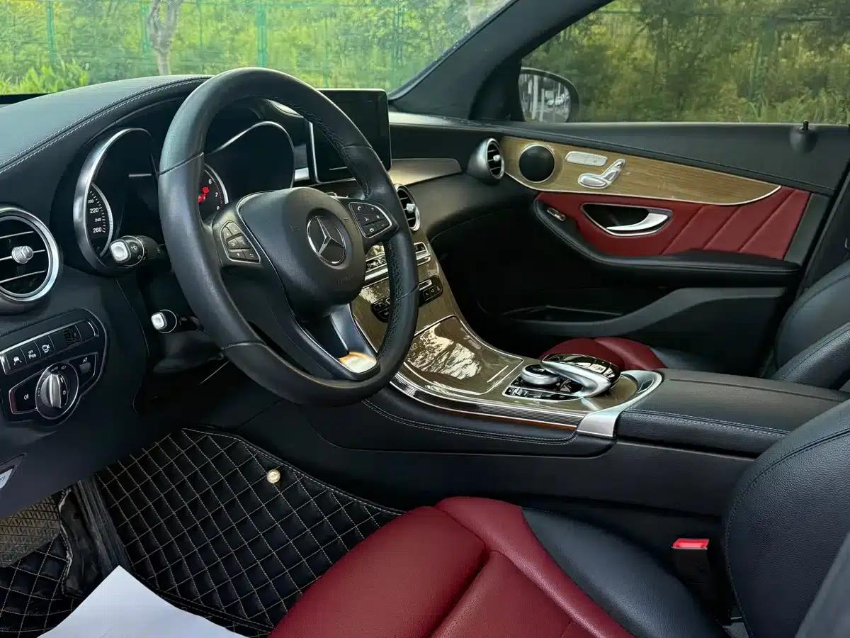 2018 Mercedes-Benz GLC Coupe, GLC 260 4MATIC Coupe SUV — миниатюра 6