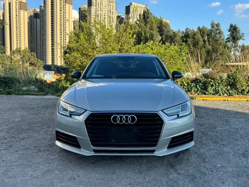 Audi A4L 2017 40 TFSI Fashion Edition — миниатюра 2