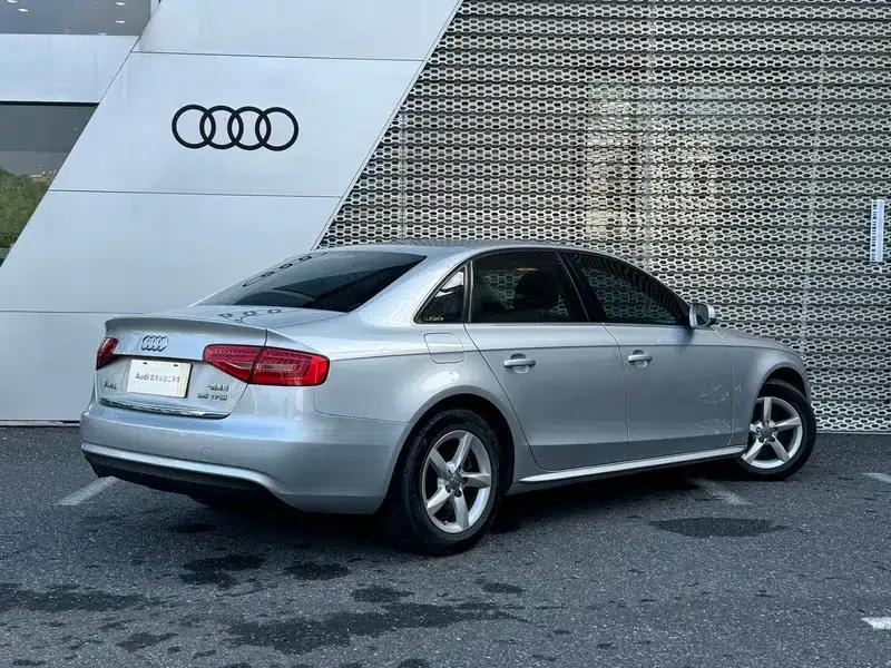 Audi A4L 2013 35 TFSI Automatic Standard Edition — миниатюра 4