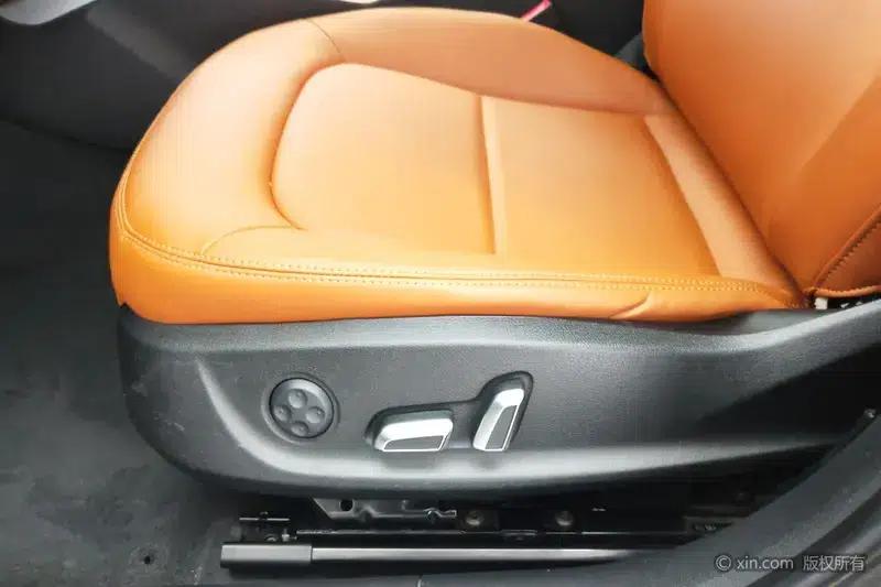 Audi A4L 2015 45 TFSI quattro Sport Edition — миниатюра 18