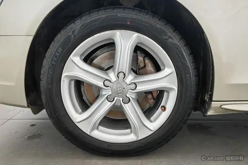Audi A4L 2015 45 TFSI quattro Sport Edition — миниатюра 5