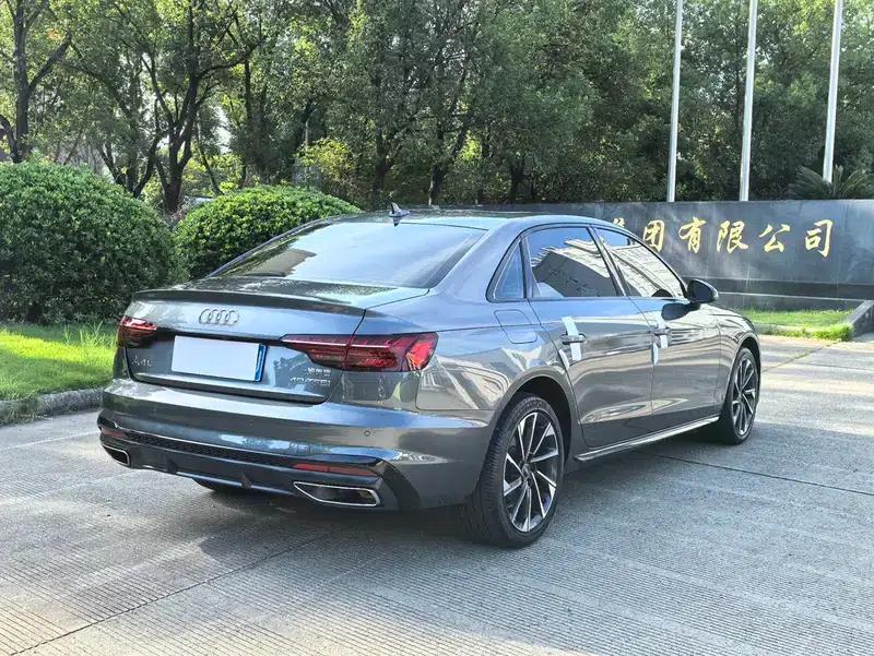 Audi A4L 2023 40 TFSI Luxury Dynamic — миниатюра 6