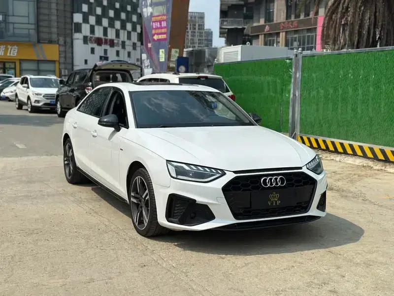 Audi A4L 2022 40 TFSI Luxury Dynamic — миниатюра 3