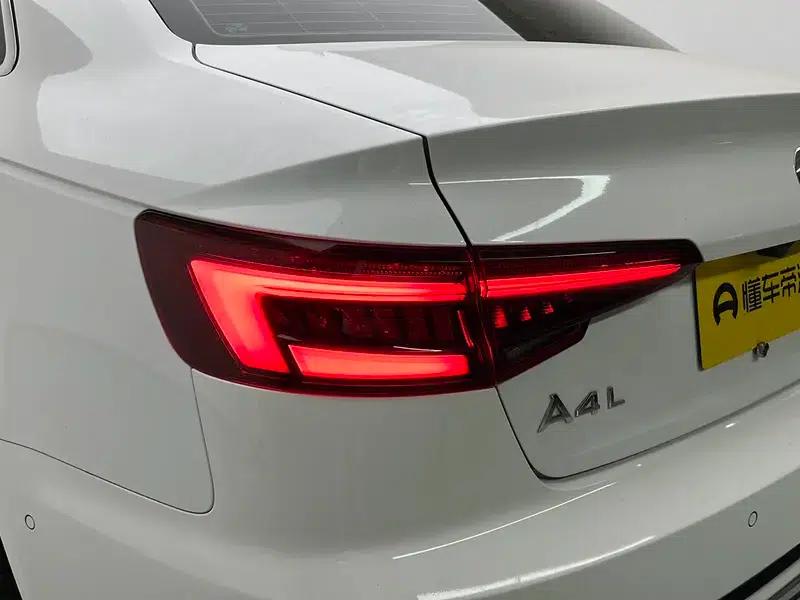Audi A4L 2019 40 TFSI Fashion Edition (China VI Emission Standard) — миниатюра 13