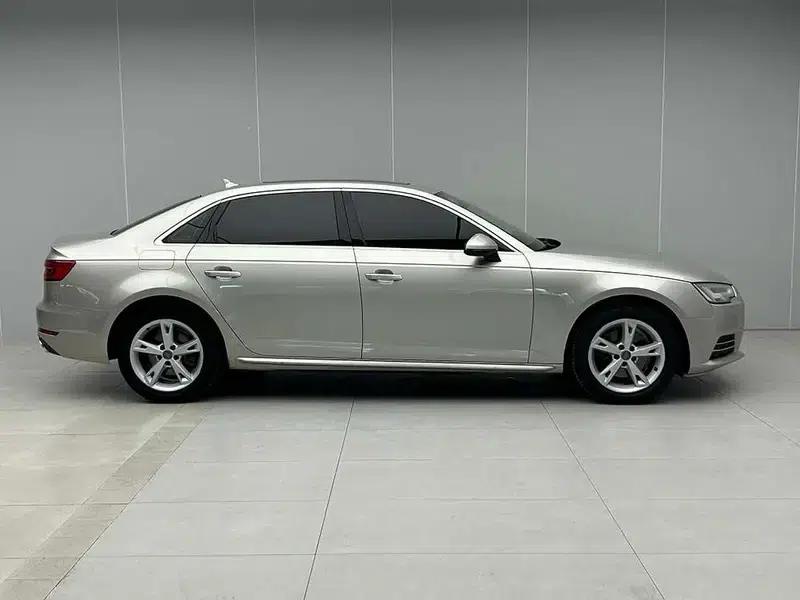 Audi A4L 2017 Plus 40 TFSI Fashion Edition — миниатюра 5