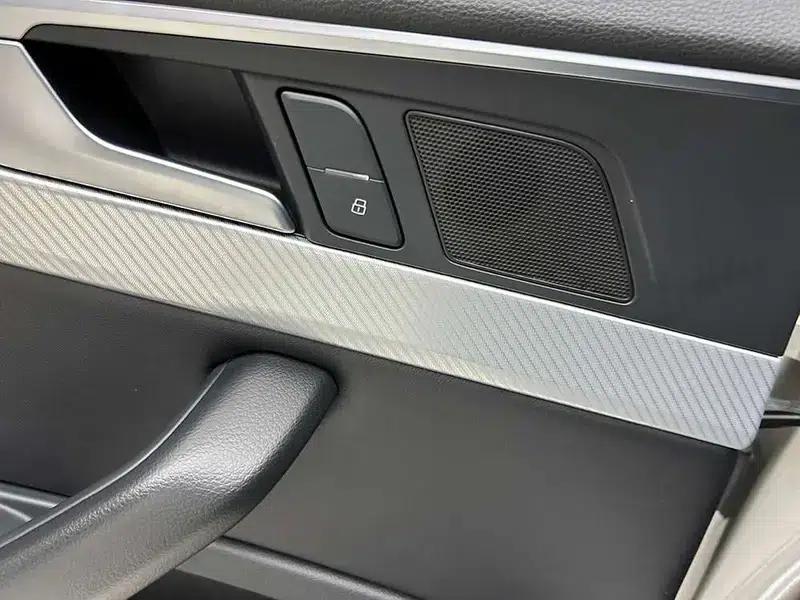 Audi A4L 2017 Plus 40 TFSI Fashion Edition — миниатюра 7