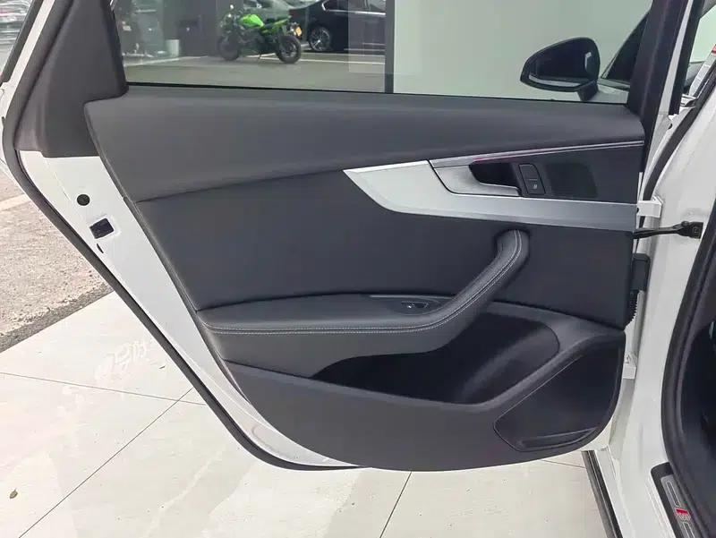 Audi A4L 2020 40 TFSI Fashion Dynamic Edition — миниатюра 13