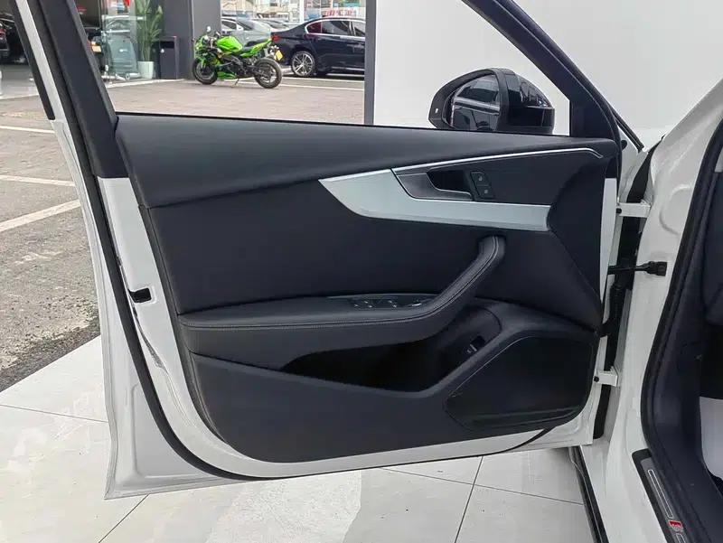 Audi A4L 2020 40 TFSI Fashion Dynamic Edition — миниатюра 10