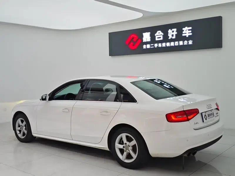 Audi A4L 2013 35 TFSI Automatic Standard Edition — миниатюра 5