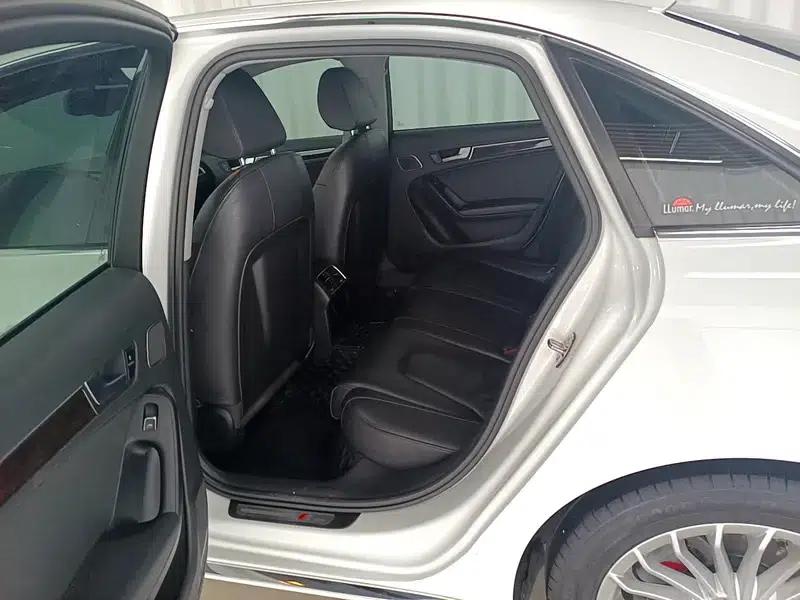 Audi A4L 2016 35 TFSI Classic Edition S line Comfort — миниатюра 18