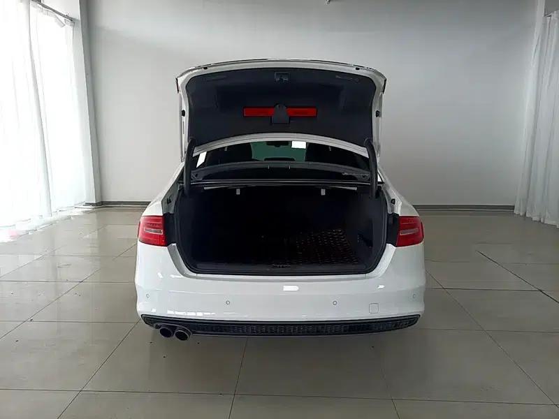 Audi A4L 2016 35 TFSI Classic Edition S line Comfort — миниатюра 20