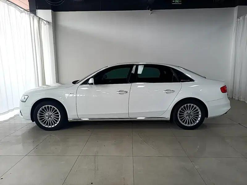 Audi A4L 2016 35 TFSI Classic Edition S line Comfort — миниатюра 4