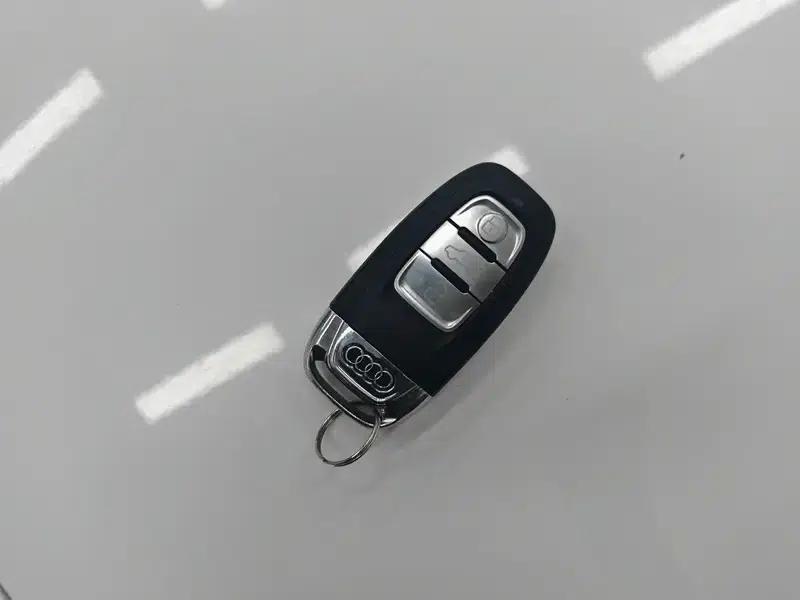 Audi A4L 2016 35 TFSI Automatic Standard Edition — миниатюра 11