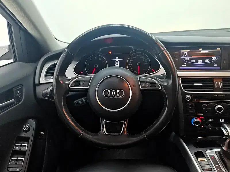 Audi A4L 2016 35 TFSI Automatic Standard Edition — миниатюра 16