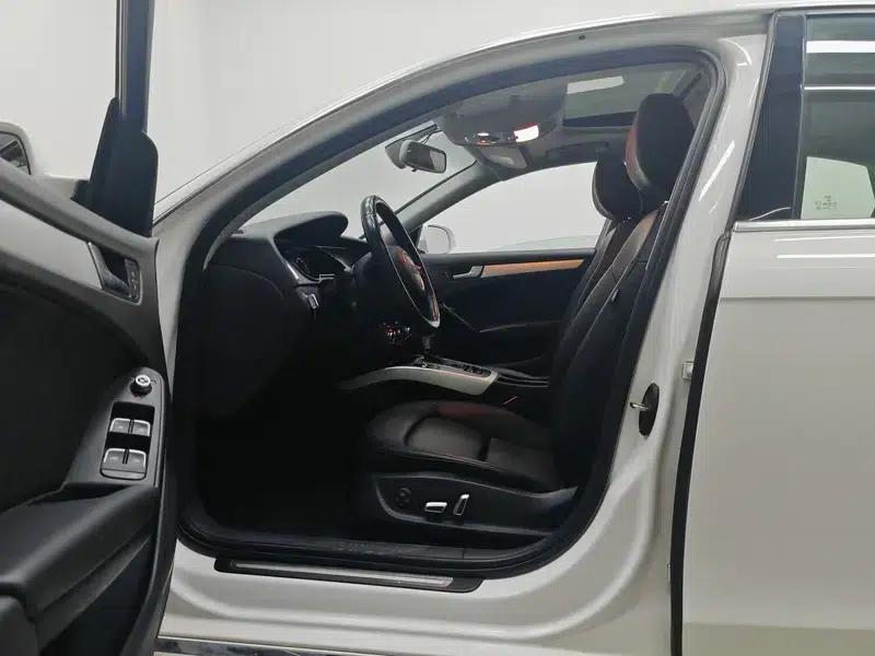 Audi A4L 2016 35 TFSI Automatic Standard Edition — миниатюра 17