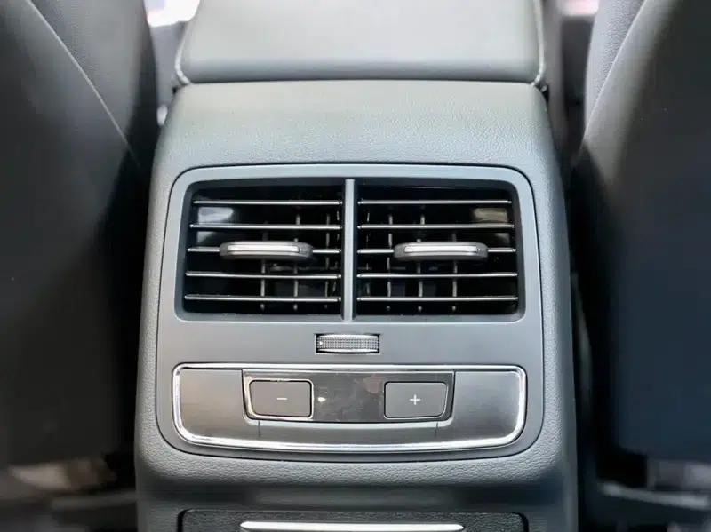 Audi A4L 2022 40 TFSI Fashion Dynamic Edition — миниатюра 8