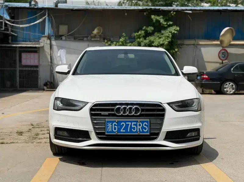 Audi A4L 2015 45 TFSI quattro Sport Edition — миниатюра 2